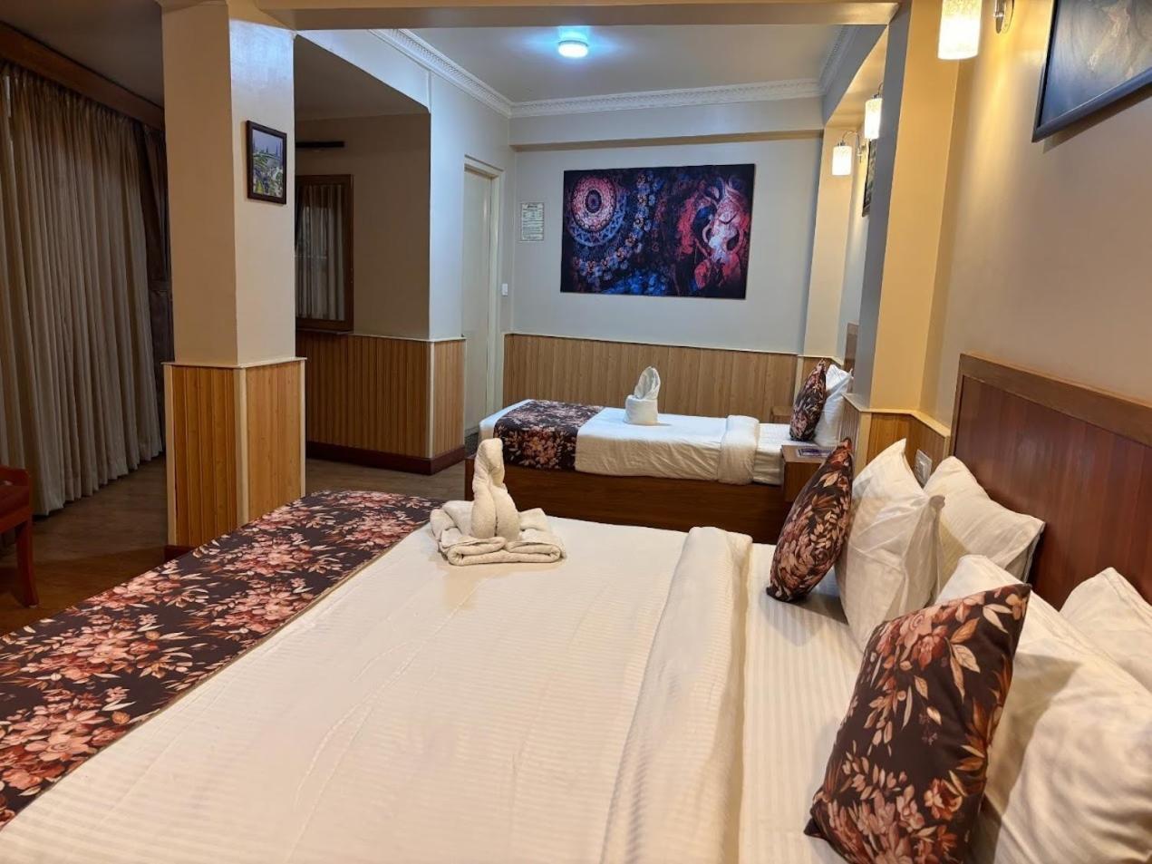 Serenity Taksa Palace Hotel Darjeeling  Exterior photo